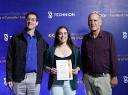 מאלופת עולם לתוכנית מצוינות אקדמית - סיפורה של לינוי גבע, שמנצלת את הערכים שרכשה בגלישת רוח גם בטכניון