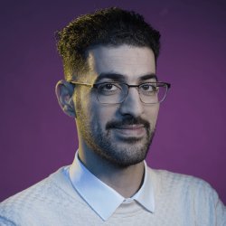 Dr. Hassan Abbasi, a Graduate of the Faculty, Stars in Globes' List of Promising Young People Under 40